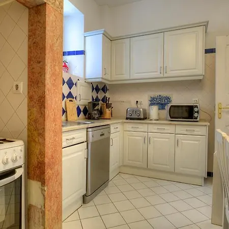 Apartment Angola 1 - 6 Bedrooms
