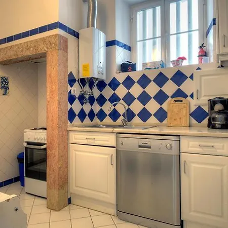 Angola 1 - 6 Bedrooms Apartment