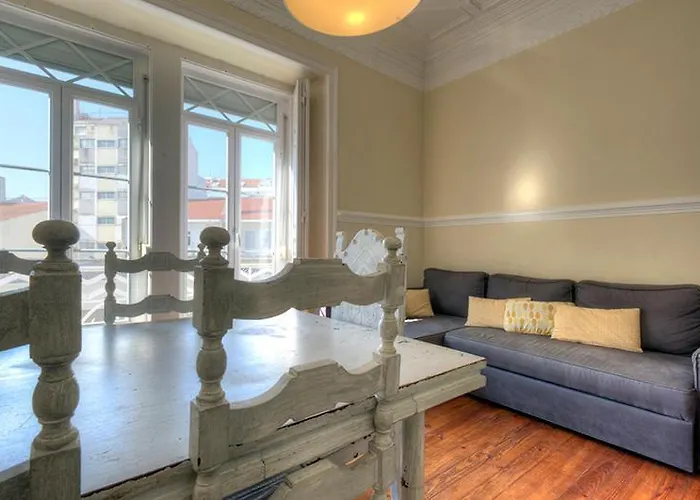 Angola 1 - 6 Bedrooms شقة Lisboa