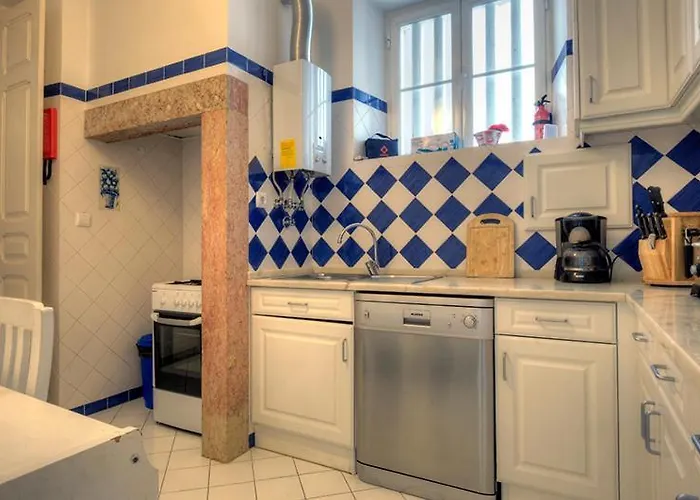 Angola 1 - 6 Bedrooms דירה