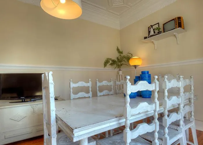 Angola 1 - 6 Bedrooms *